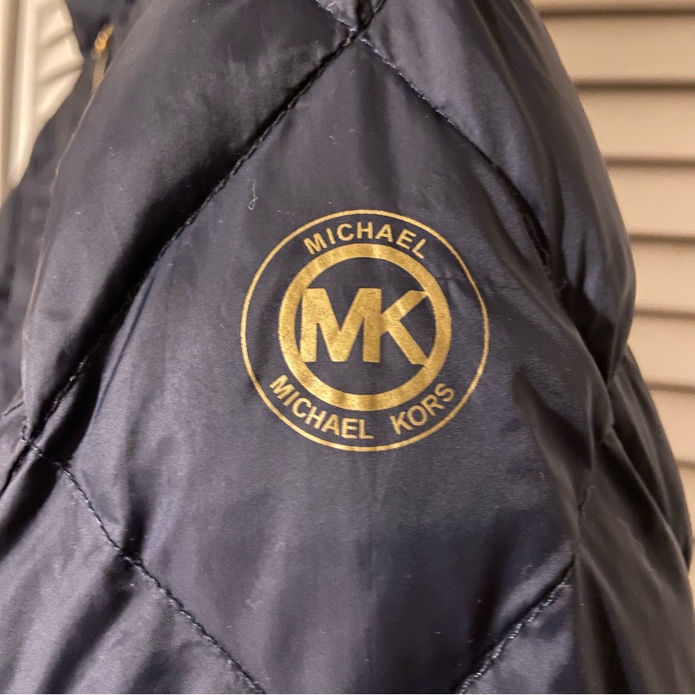 Michael Kors Packable Down Fill Navy Blue Medium Jacket - Picture 3 of 9